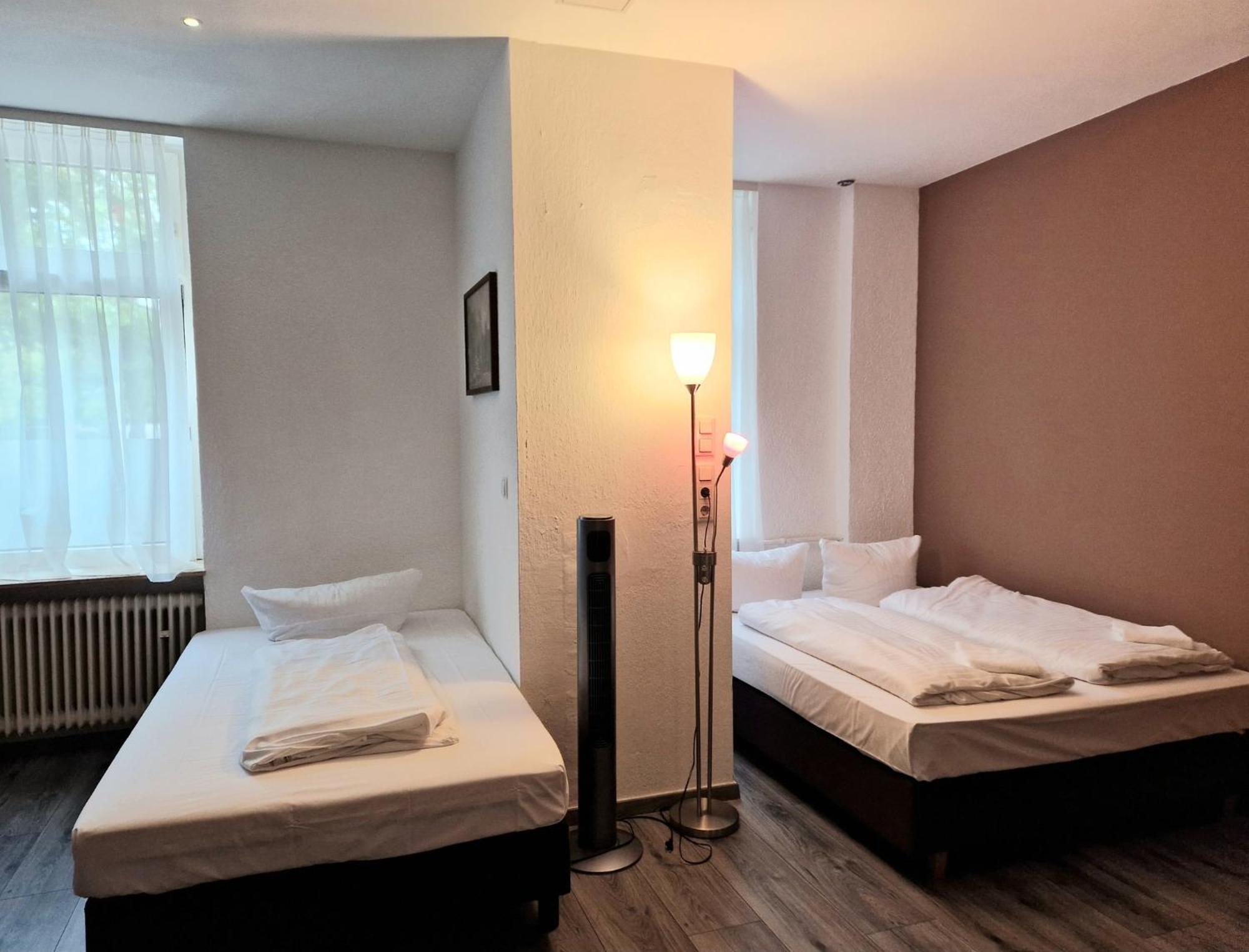 Trip Inn Budget Hotel Messe Frankfurt am Main Bagian luar foto