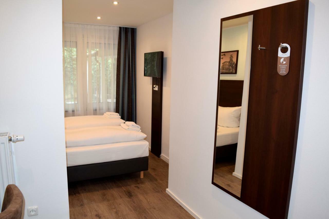 Trip Inn Budget Hotel Messe Frankfurt am Main Bagian luar foto